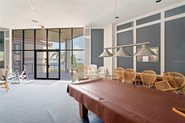 6372 PALMA DEL MAR BOULEVARD S 405, St Petersburg, FL 33715
