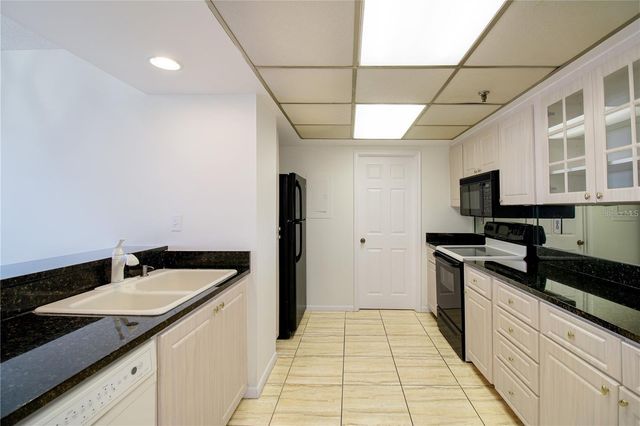6372 PALMA DEL MAR BOULEVARD S 405, St Petersburg, FL 33715