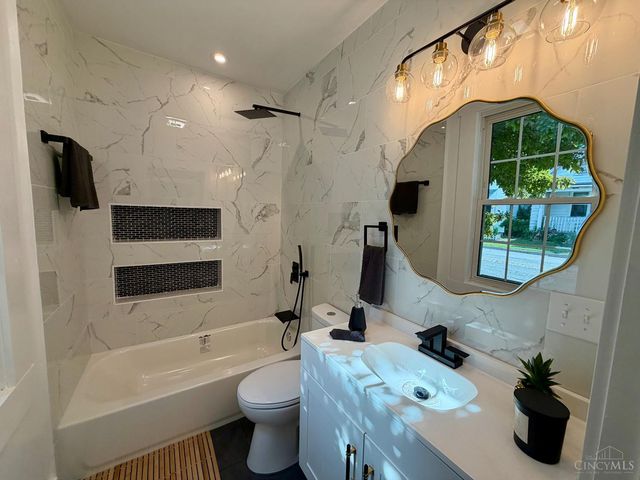 102 E Main Street, Hamilton, OH 45067