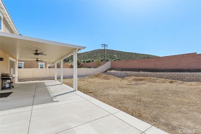 27239 Hideout Court, Menifee, CA 92585