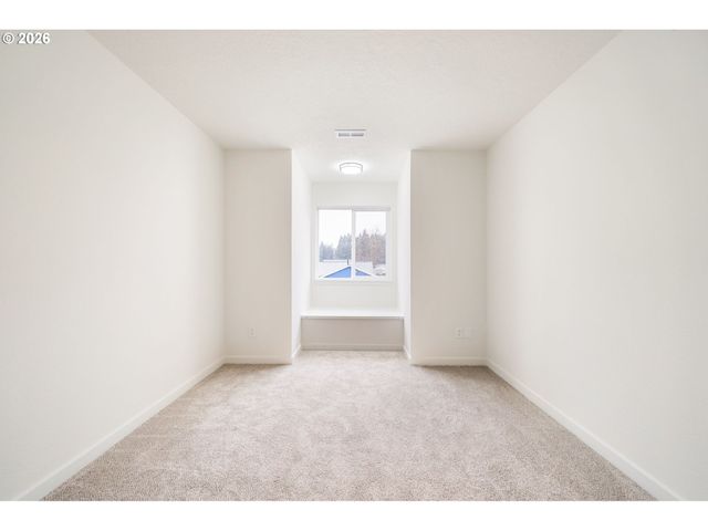 19486 STILLMEADOW Dr, Oregon City, OR 97045