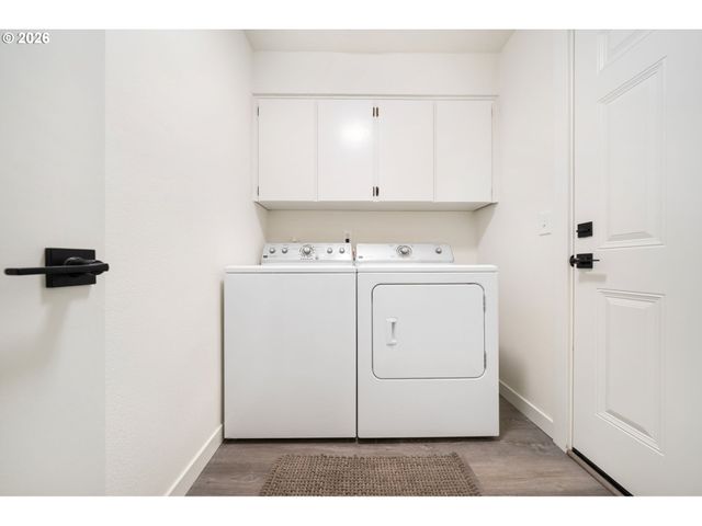 19486 STILLMEADOW Dr, Oregon City, OR 97045