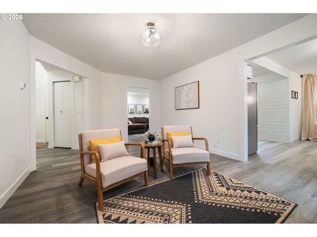 19486 STILLMEADOW Dr, Oregon City, OR 97045