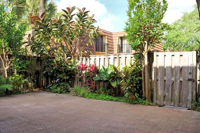 5289 MIDDLE COURT 125, Orlando, FL 32811
