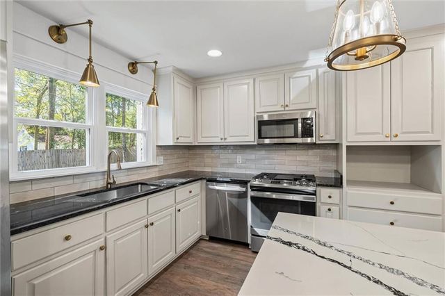 3933 Radnor Avenue, Mobile, AL 36608