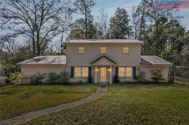 3933 Radnor Avenue, Mobile, AL 36608