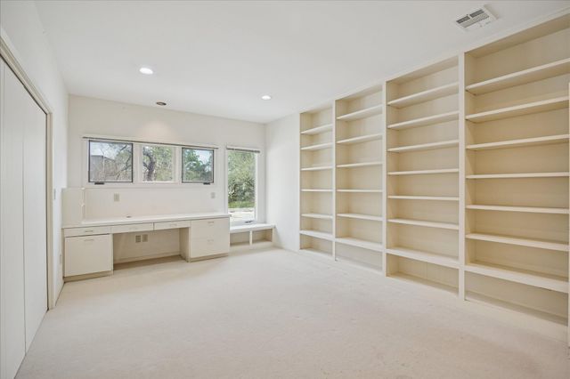 154 Glynn Way Drive, Houston, TX 77056