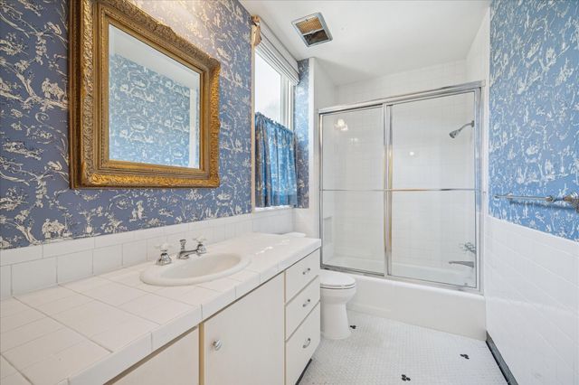 154 Glynn Way Drive, Houston, TX 77056