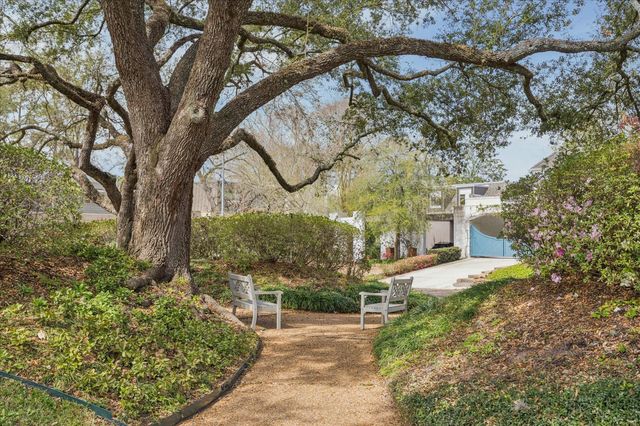 154 Glynn Way Drive, Houston, TX 77056