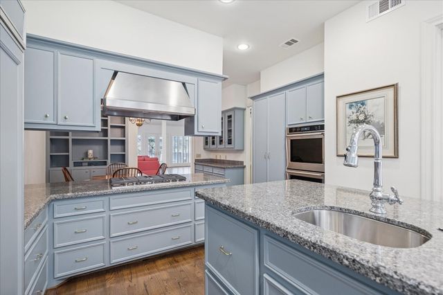 154 Glynn Way Drive, Houston, TX 77056