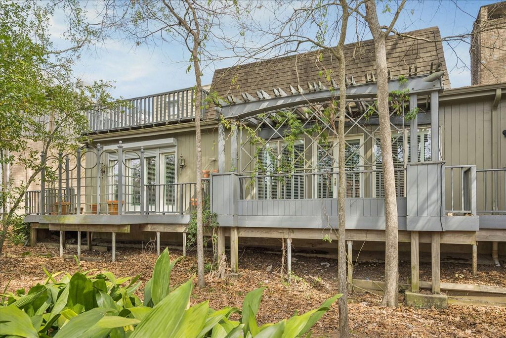 154 Glynn Way Drive, Houston, TX 77056