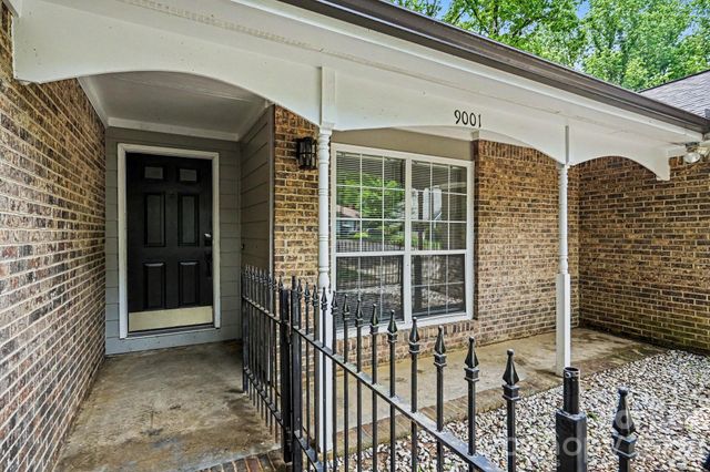 9001 Louvaine Drive, Charlotte, NC 28227