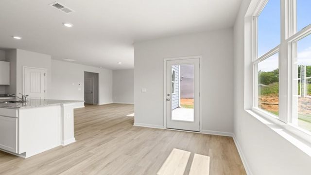 8162 Coldstream Drive, Fairburn, GA 30213