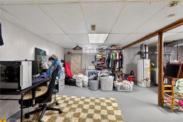 1314 Pearl Drive SE, Massillon, OH 44646