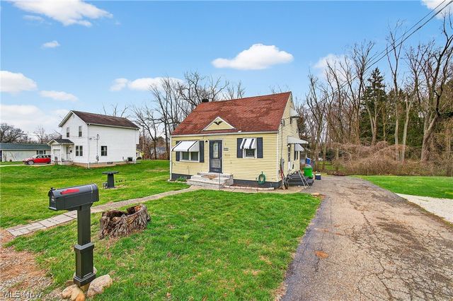 1314 Pearl Drive SE, Massillon, OH 44646