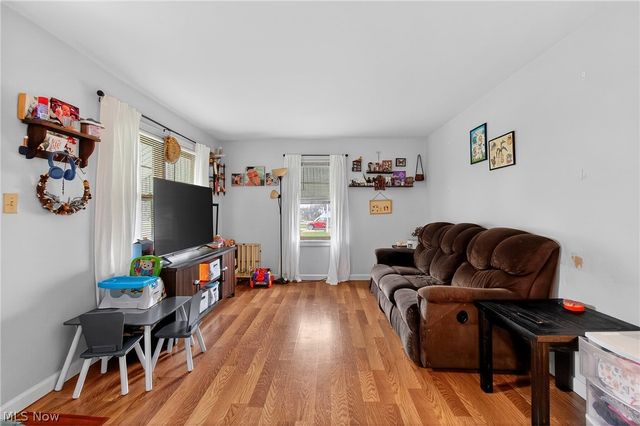 1314 Pearl Drive SE, Massillon, OH 44646