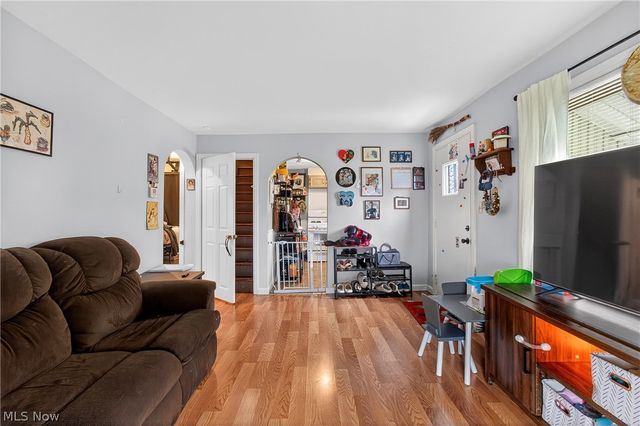 1314 Pearl Drive SE, Massillon, OH 44646