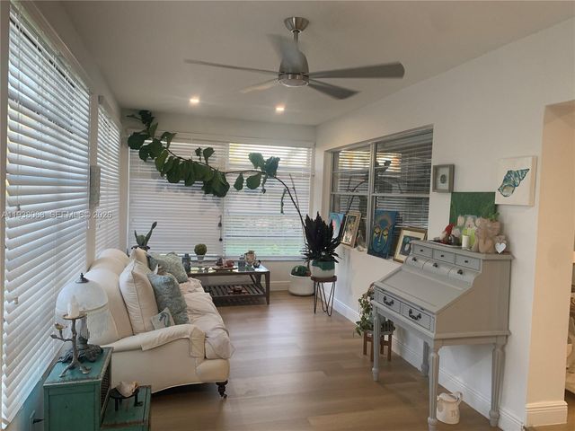 1801 SW 22nd Way, Boynton Beach, FL 33426