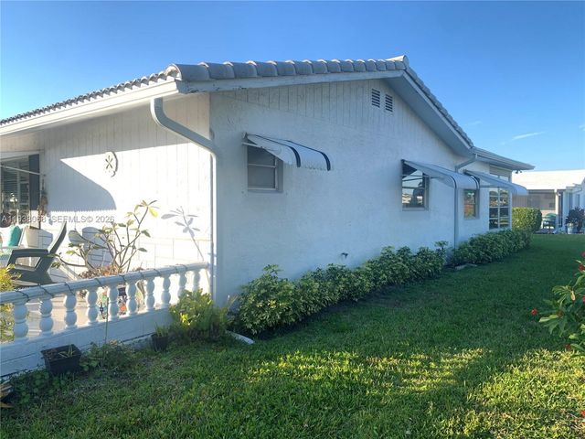 1801 SW 22nd Way, Boynton Beach, FL 33426