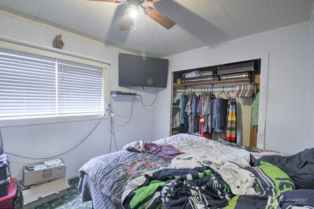242 Main Street, Onalaska, WA 98570