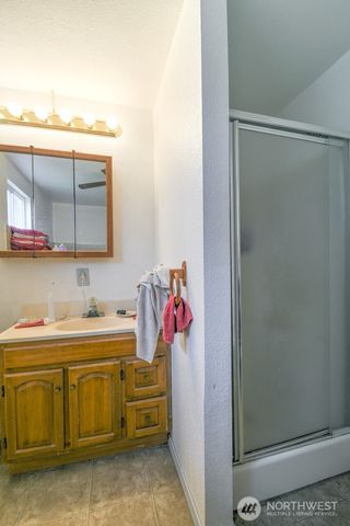 242 Main Street, Onalaska, WA 98570