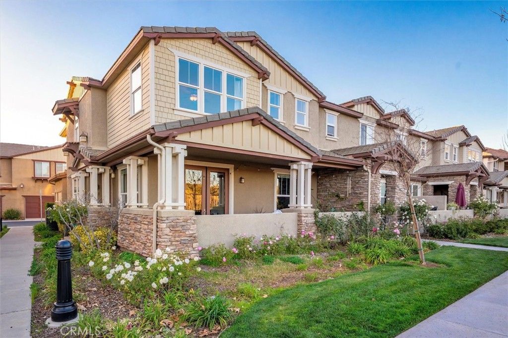 28540 Pietro Drive, Valencia, CA 91354