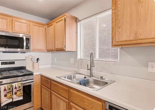 3651 Starry Beach Avenue, Las Vegas, NV 89115