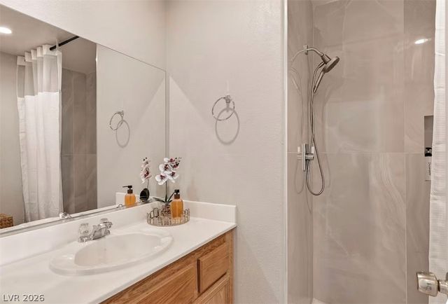 3651 Starry Beach Avenue, Las Vegas, NV 89115