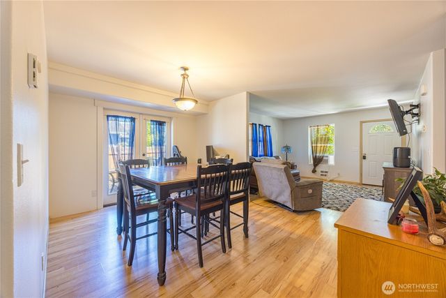 2367 E 7th Avenue, Port Angeles, WA 98362