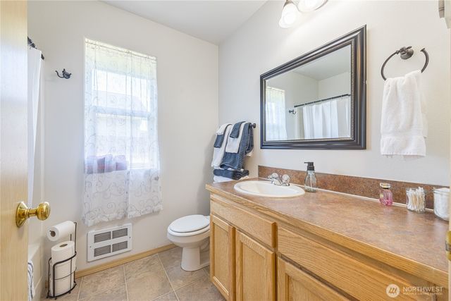 2367 E 7th Avenue, Port Angeles, WA 98362