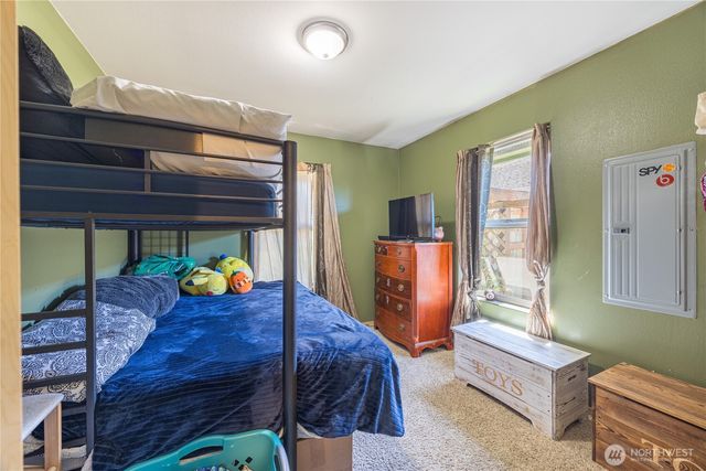 2367 E 7th Avenue, Port Angeles, WA 98362