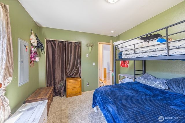 2367 E 7th Avenue, Port Angeles, WA 98362
