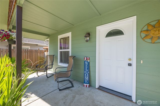 2367 E 7th Avenue, Port Angeles, WA 98362