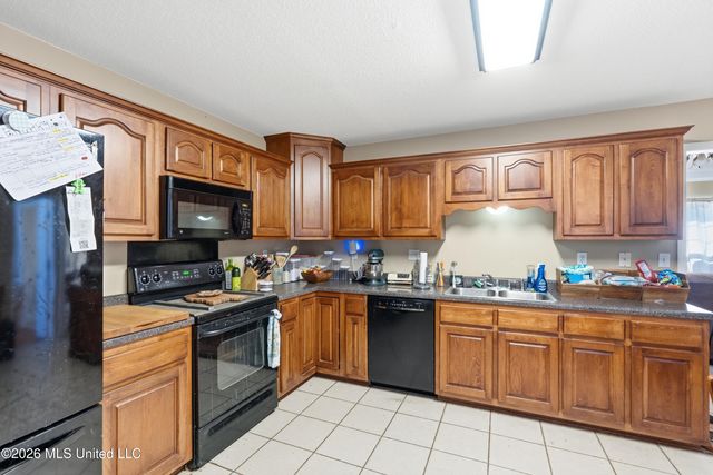 7843 Randolph Cove, Walls, MS 38680