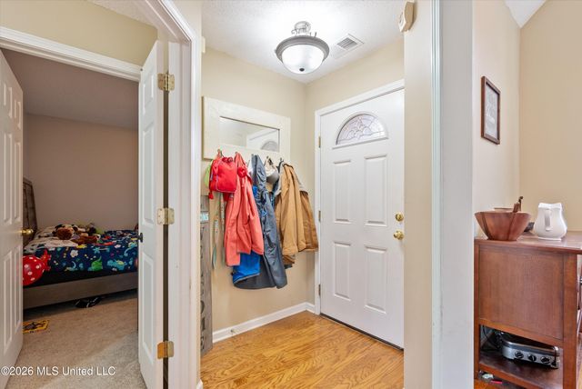 7843 Randolph Cove, Walls, MS 38680