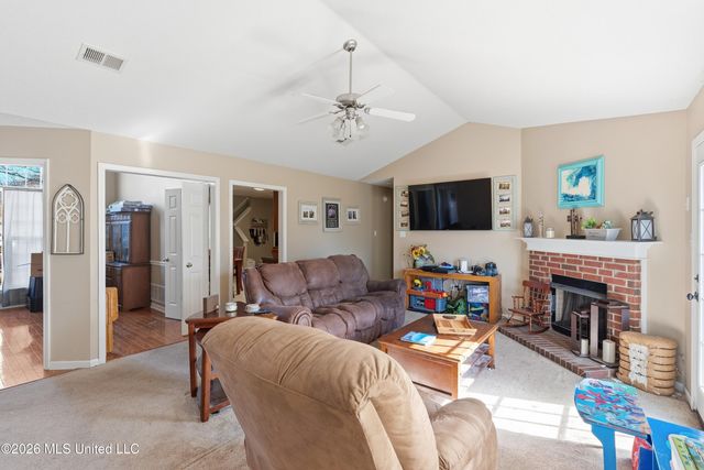 7843 Randolph Cove, Walls, MS 38680