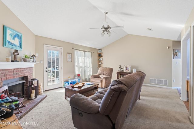 7843 Randolph Cove, Walls, MS 38680