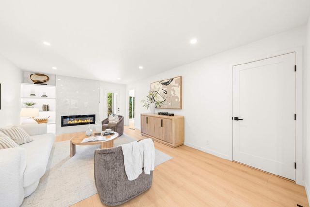 1440 Kring Way, Los Altos, CA 94024