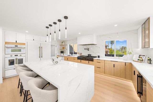 1440 Kring Way, Los Altos, CA 94024