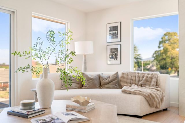 1440 Kring Way, Los Altos, CA 94024