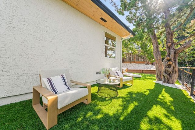 1440 Kring Way, Los Altos, CA 94024