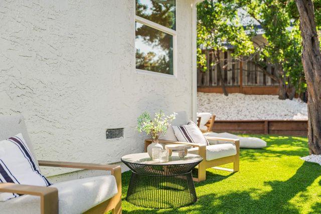 1440 Kring Way, Los Altos, CA 94024
