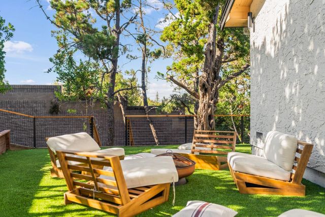 1440 Kring Way, Los Altos, CA 94024