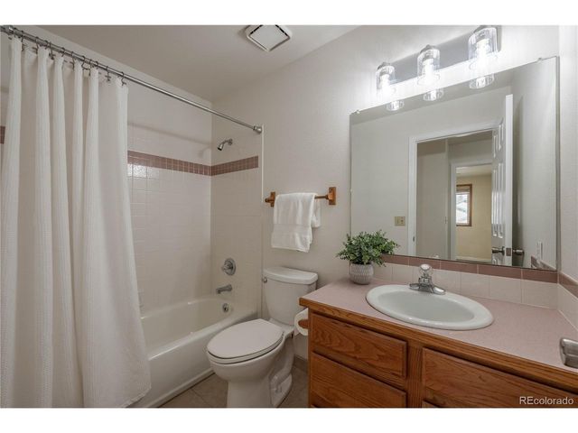 2430 Frontier St, Longmont, CO 80501