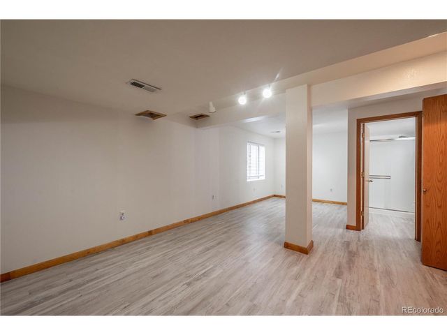 2430 Frontier St, Longmont, CO 80501