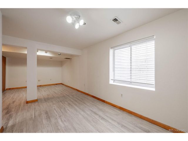 2430 Frontier St, Longmont, CO 80501