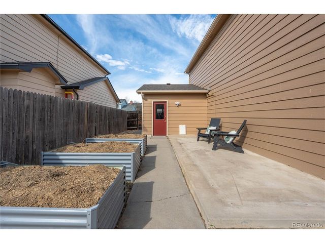 2430 Frontier St, Longmont, CO 80501