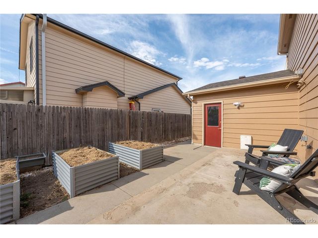 2430 Frontier St, Longmont, CO 80501