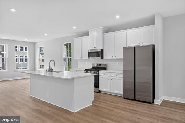 1863 BERGERAC, Newark, DE 19702