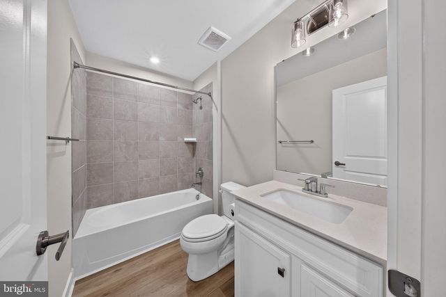 1863 BERGERAC, Newark, DE 19702